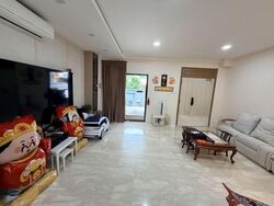 Flora Road (D17), Terrace #567962271